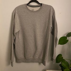 Grey crewneck.